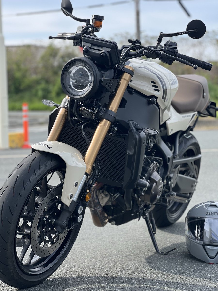 SLOW MOTOCYCLE tweet media