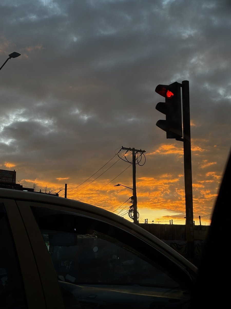 Que atardecer tan brutal ✨