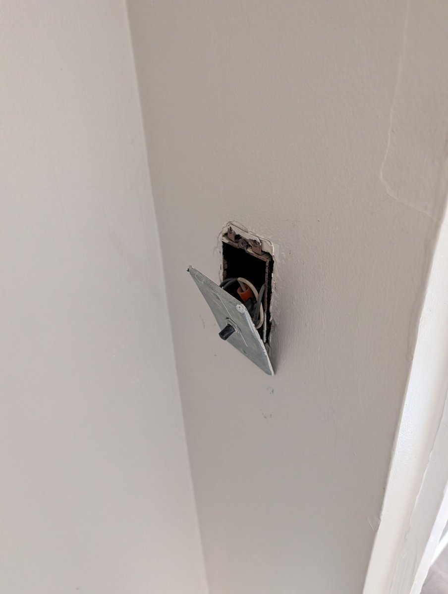 Edwin Bruce tweet media