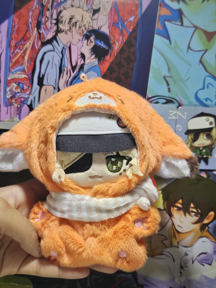 xmitchx_'s tweet image. きつね着ぐるみの善弥くんふわふわで可愛い!!!!🦊✨️
#sweetpool