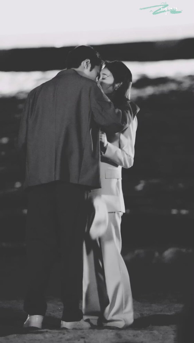 GL_Follower tweet media