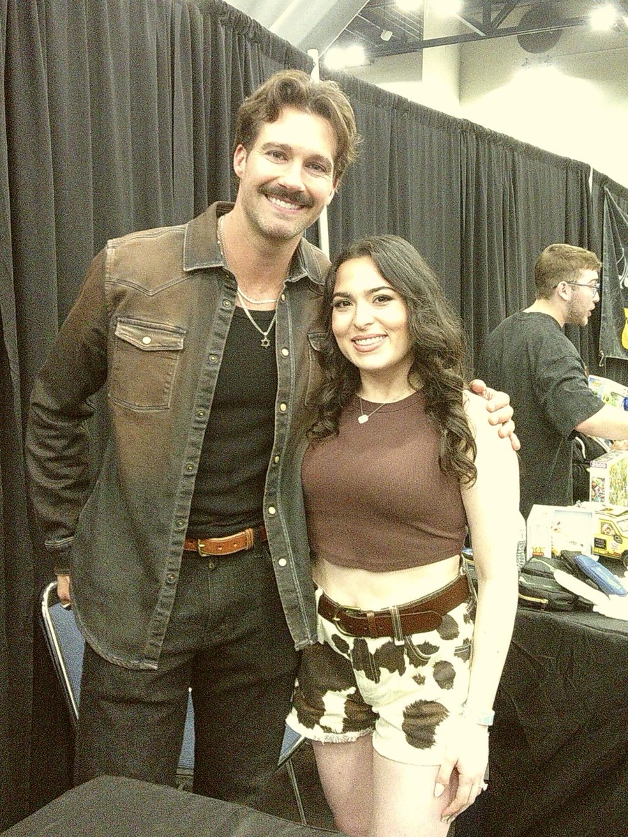 Alexa ♡ tweet media