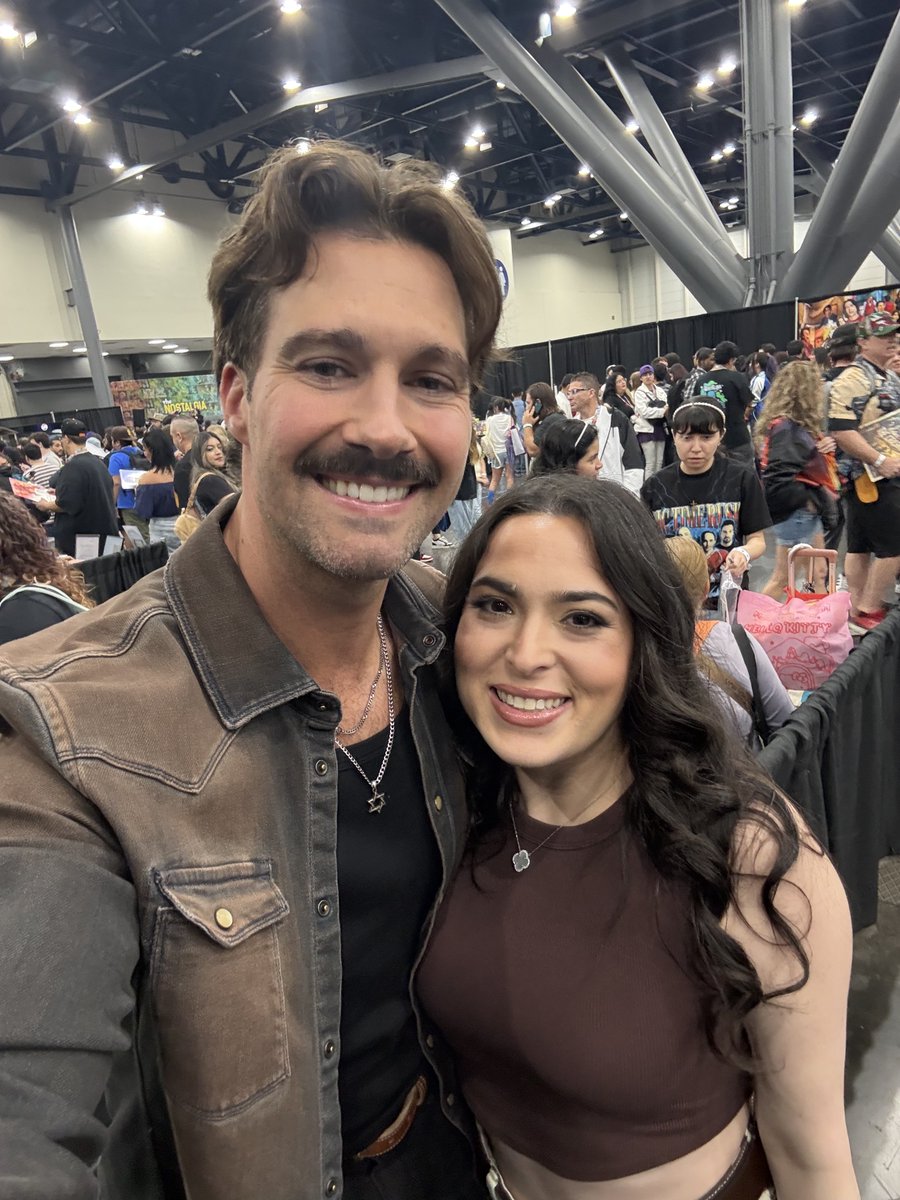 Alexa ♡ tweet media