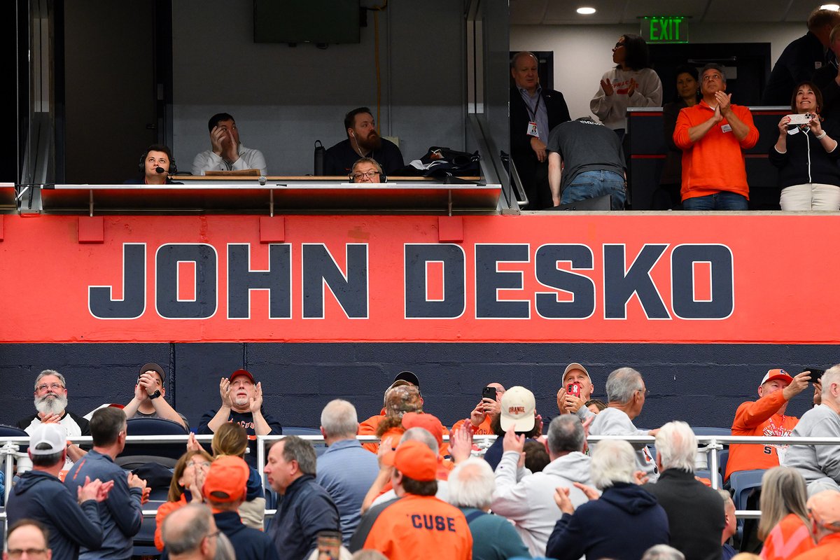 Firstteamphoto's tweet image. Congrats Coach Desko!!! @CuseMLAX #Legend 

📷: Me for @USALMag