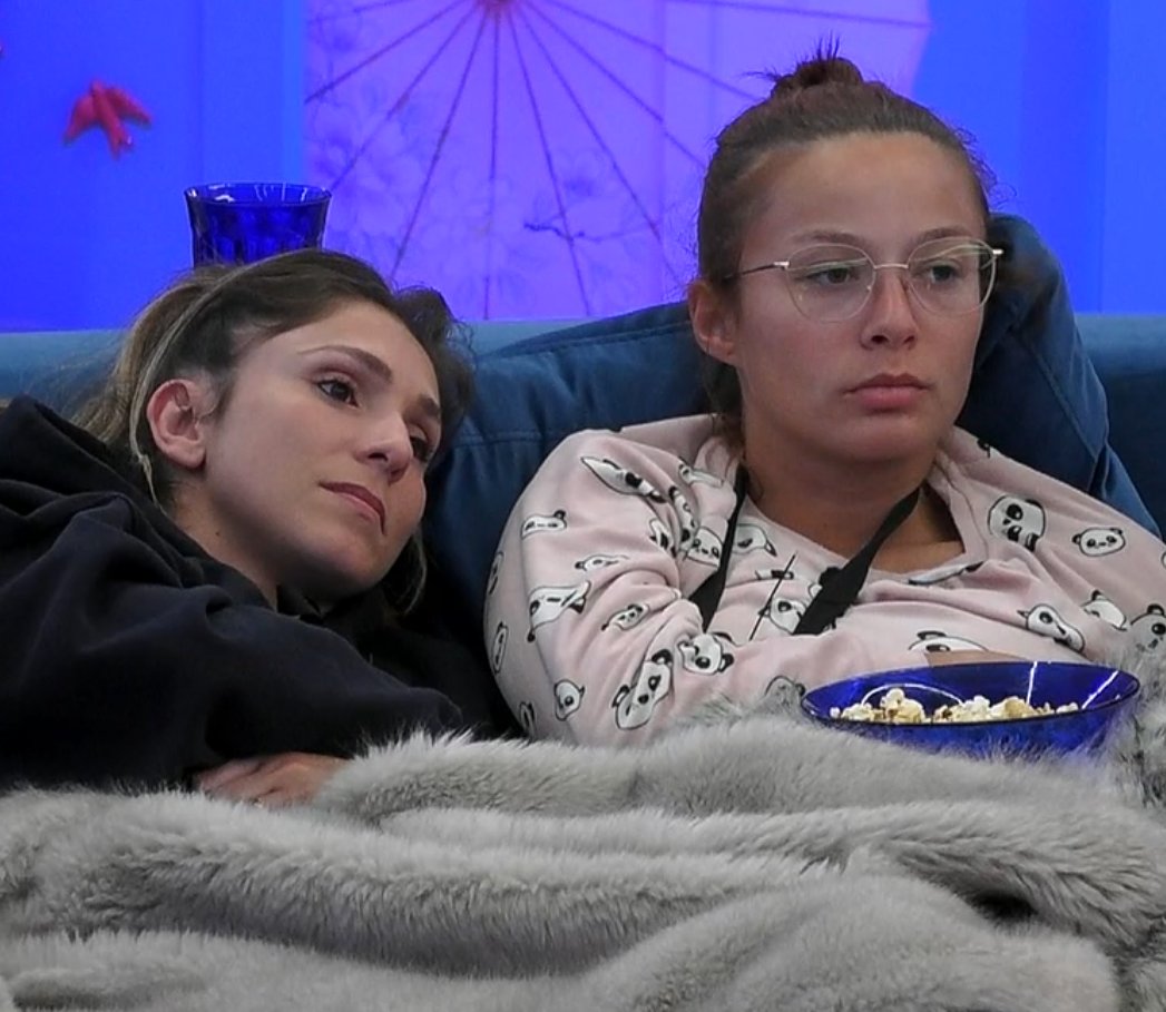 mrb. 🦋 tweet media