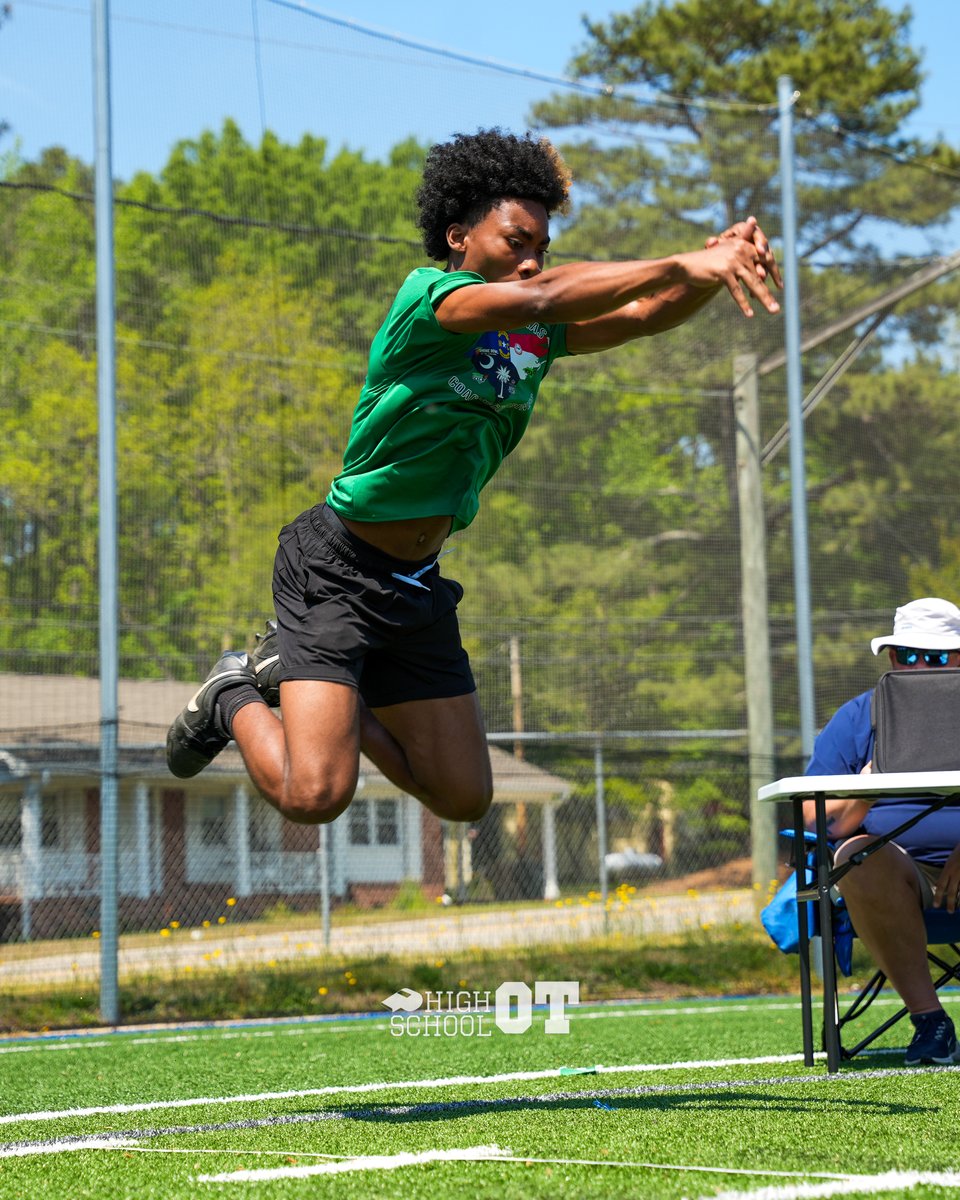 HighSchoolOT's tweet photo. These rising seniors are getting ready for next football season.

Hundreds of players tested their skillset at the Carolinas Coaches Combine at Clayton High School on Saturday. The combine is a part of the selection process for the Shrine Bowl and East-West All-Star Game.

Full photo gallery and interviews available here: https://t.co/iQ0RBeqxRY