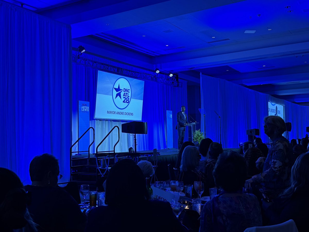 Greg Bluestein tweet media