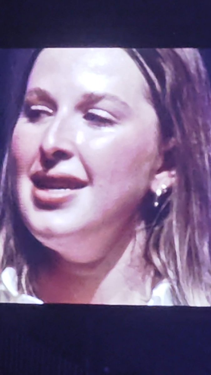 EdwigePaul28462's tweet image. Émue choupette pour son dernier Forest 🥹
#helenabailly
#forest