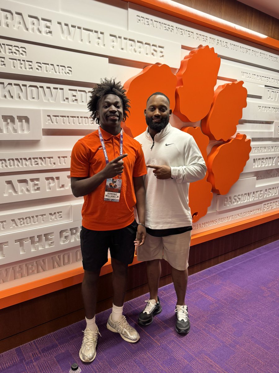 Domonic Williams Jr. ‘28 DB 6’0 190 tweet media