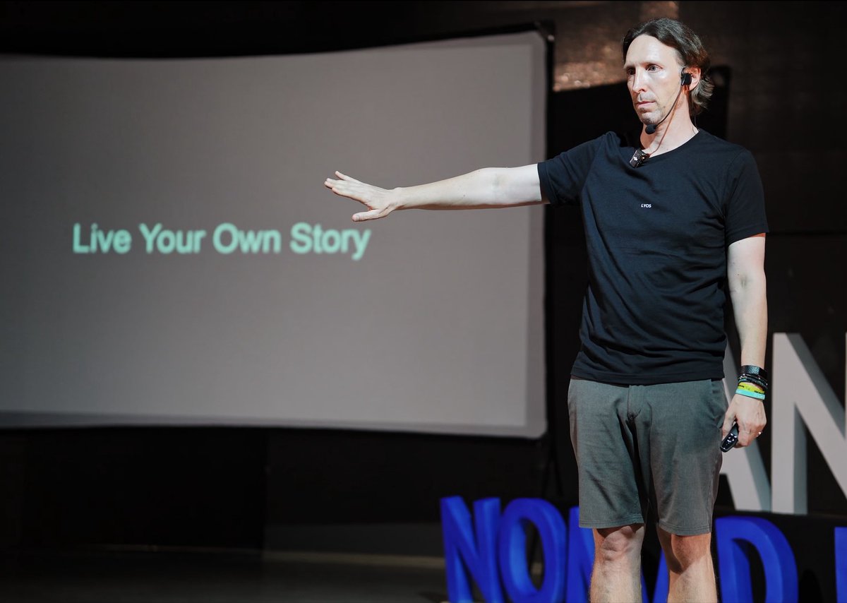 lyosapp's tweet photo. Nomad conference.. https://t.co/ASFyWEPO7x