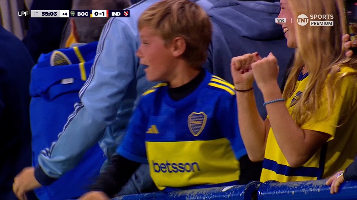 Bostero bostero bostero 
bostero no lo pienses mas
andate a vivir Polonia
toda tu familia está allá