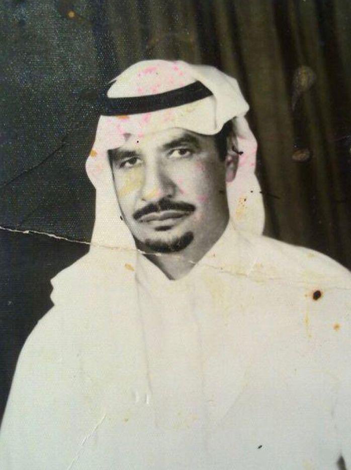 حاضرون في ذاكرة  #الزلفي في يوم عيدنا بجميل سيرهم وذكراهم العطرة -الوجهاء:- عبداللطيف بن حمين الحمين عبدالله بن علي العبدالكريم- سعود بن عبدالعزيز الحمين- فلا تنسوهم بدعوة صالحة - عليهم رحمة الله وغفرانه، وأسكنهم فسيح جناته٠ #الزلفي