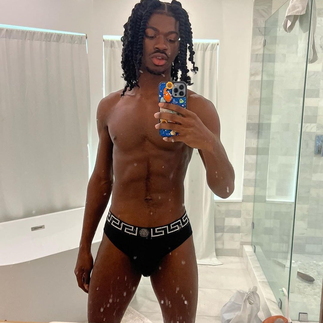 LilNasXDay's tweet photo. Today's @LilNasX @Spotify Updates (04/10)
Monthly Listeners: 18,894,840 (+34,654) / #477* (+2)
* New 2026 high https://t.co/13E9EYys8K