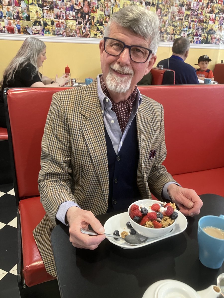 Mike Saunders tweet media