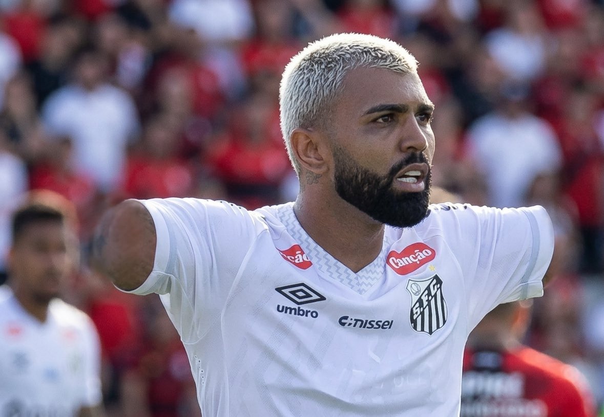PiscesFueda's tweet photo. Sera que se o GABI fosse assim a midia e a Globosta validavam o gol dele??? https://t.co/VeZmfFvhgW