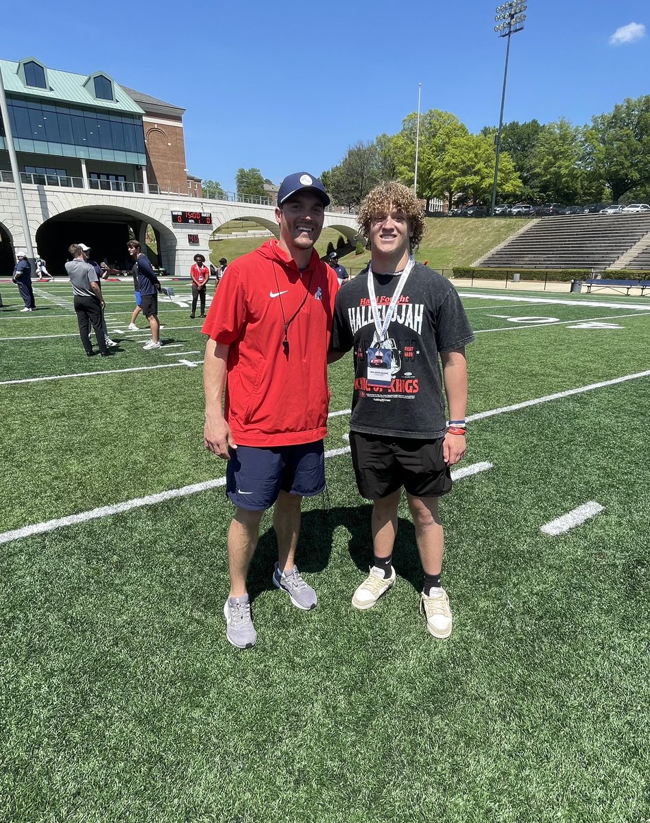 MalachiAdams205's tweet photo. Blessed to be invited to Samford’s junior day. It was a great experience and I’m looking forward to going to the spring game. @coachchuckdunn @Coach_Grass @WillGilchrist5 https://t.co/vx7hNW9u8D