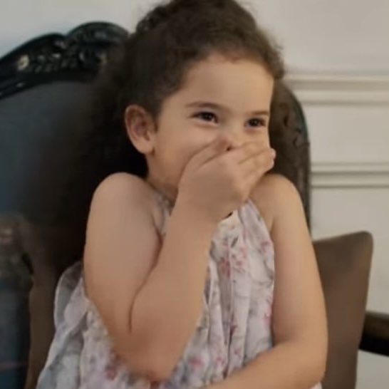 Gente no se alarmen, hay una solución, que Cihan le de la custodia de kader a zeynep, que sume puntos extras con serhat 😂