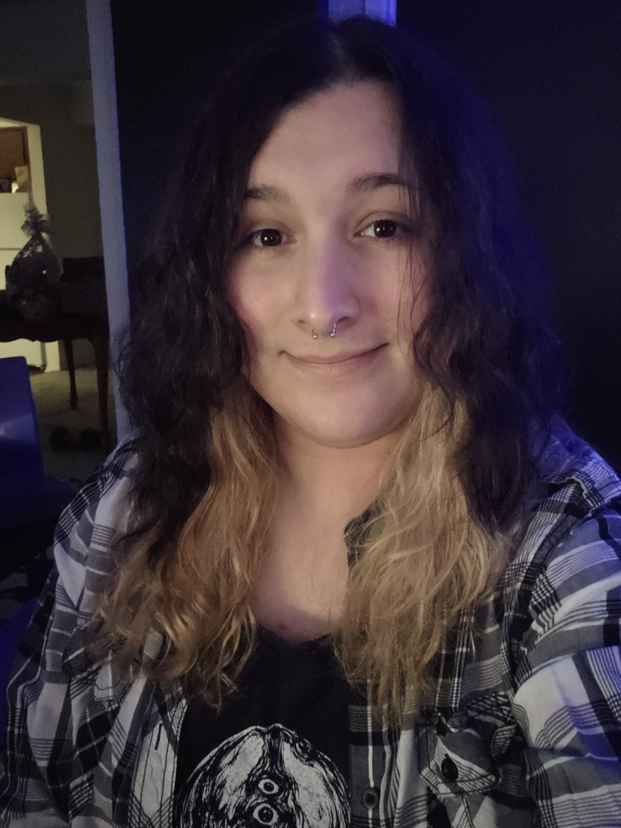 Dahlia 💜🐶🏳️‍⚧️ tweet media