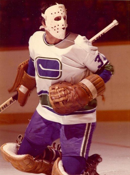 Dan Halen tweet media