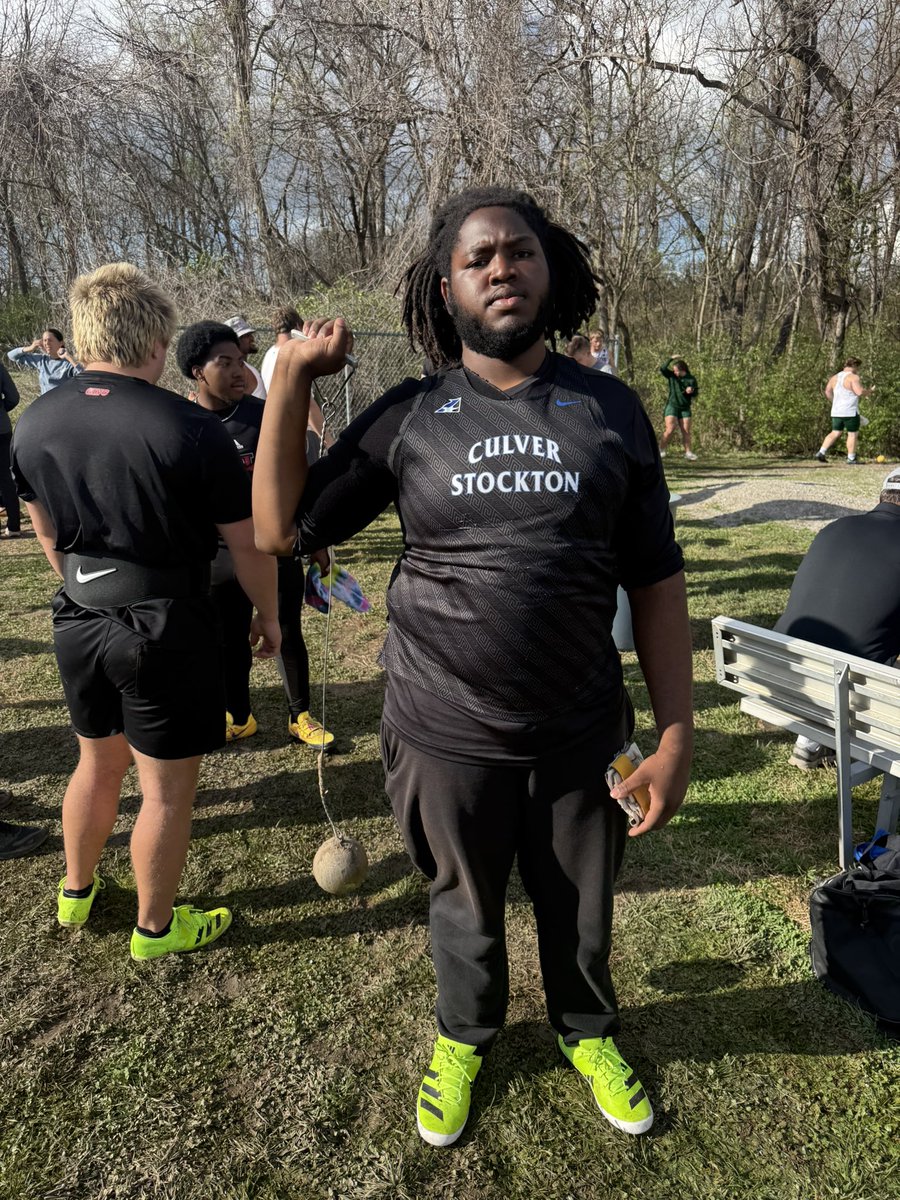 CSCWildcatXCTF's tweet photo. SCHOOL RECORD

Jayden Ferdinand back to back weeks breaks the school record in the men’s hammer throw, this week tossing a PR of 144’ 7”! https://t.co/OK3q64JsVq