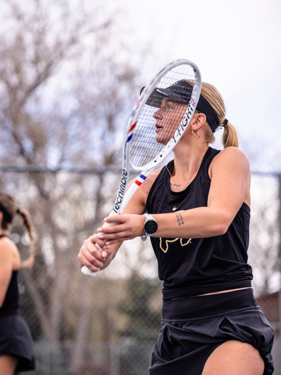 CUBuffsTennis's tweet photo. Celebrated our seniors 🥹

📰 https://t.co/rvZyKoaVRJ

#GoBuffs https://t.co/mtcAWQ0f4c