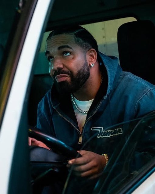 Daily Loud tweet media