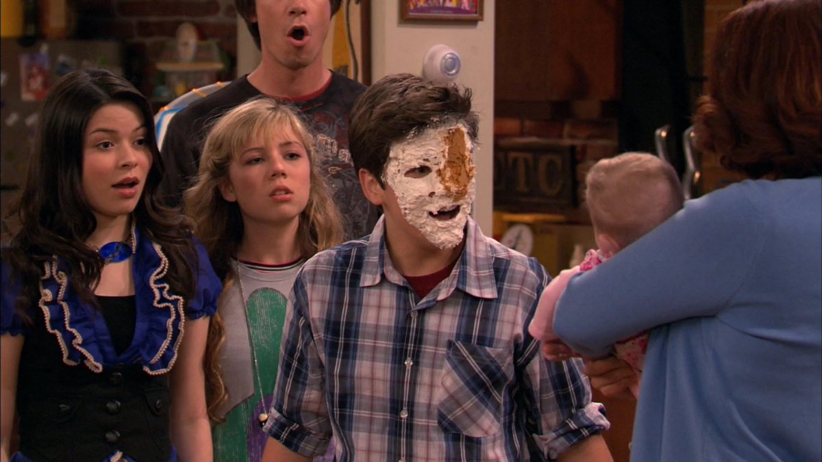 #SaveiCarly #WeWantiCarlyS4