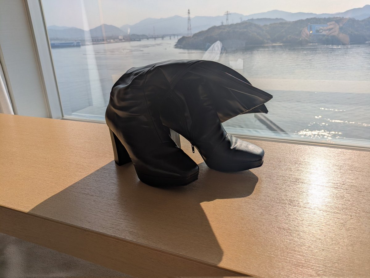 ぶーつ tweet media