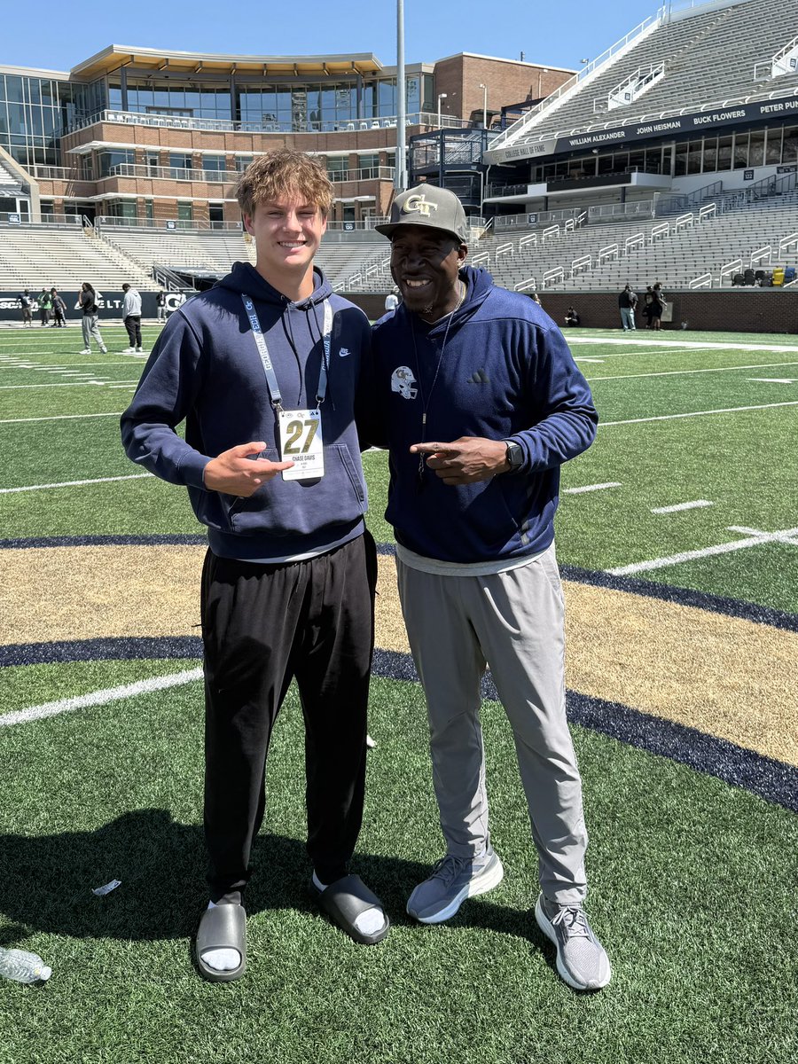 Chase Davis tweet media