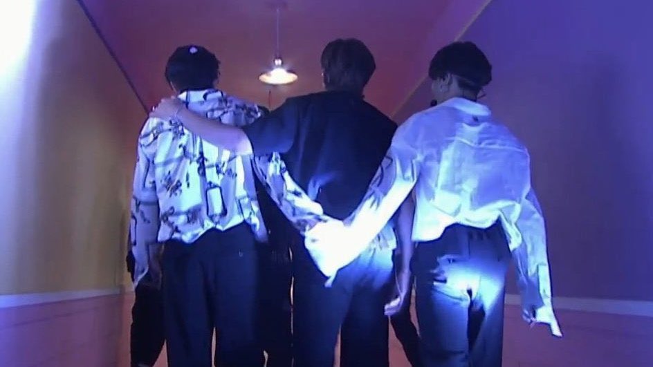 💌 is seeing bts tweet media