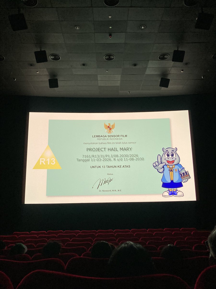 cinamobs's tweet image. watched this after the Artemis II splashed down and this was… beyond.. 👎🏻👎🏻👎🏻👎🏻👎🏻👎🏻👎🏻 i cried the whole time but laughing at the same time tf. put me on a rollercoaster ride i guess???? Grace and Rocky save stars! 😆♥️👨🏻‍🚀🛰️🌟 now i’m gonna #read the book!