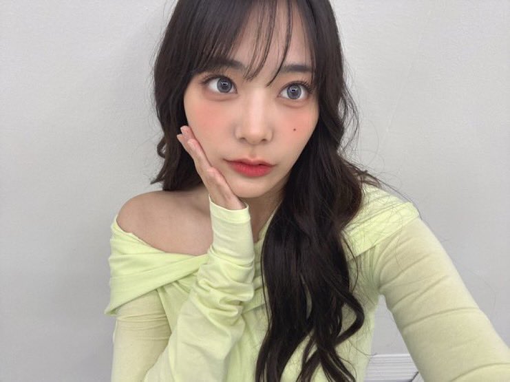 봄이 tweet media
