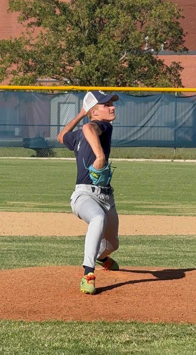 Dustin10449226's tweet photo. I've got a LHP  Freshman looking for next year
Fastball  83-86
CB  76-78
CH. 74-75
NB  72
Rigg Mahurin 
317-946-9884 
rmahurin15@gmail.com https://t.co/Z6WWQFzmJg
