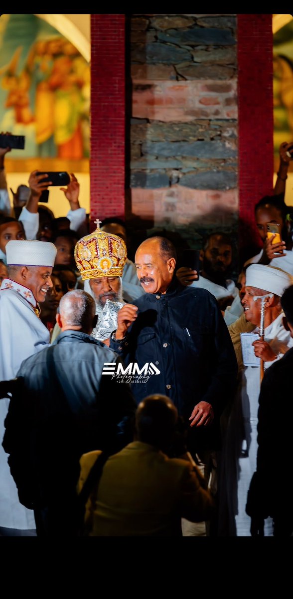 eri_id_'s tweet image. ኩቡር ፕረዝደንት ኣብ ቀጽሪ ቤተክርስትያን እንዳ ማሪያም
ብምኽንያት ኩቡር በዓል ፋሲካ,,,, ንኹላትና ኣመንቲ ክርስትና እንቋዕ ናብዚ ክቡርበዓል ብሰላም ኣብቃዓና።
#ERITREA #PIA #PresidentIsaiasAfwerki