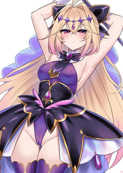 変身途中の肩出し状態がやっぱエロすぎるんだ 