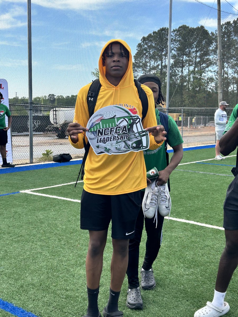 samuel_finchQB1's tweet photo. Had a great time @CoachesCombines today. Great experience working with @Coach_BSimmons!! Looking forward to my senior season!! Leadership award best describes me not only as a student in the classroom but on the field as well!! https://t.co/PgDWfCBRek