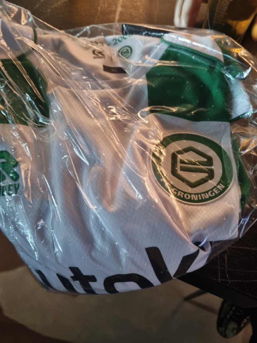 Maikievandaikie's tweet image. Gelijkspel voorspeld en dan als Eagles-supporter een FC Groningen-shirt winnen #grogae