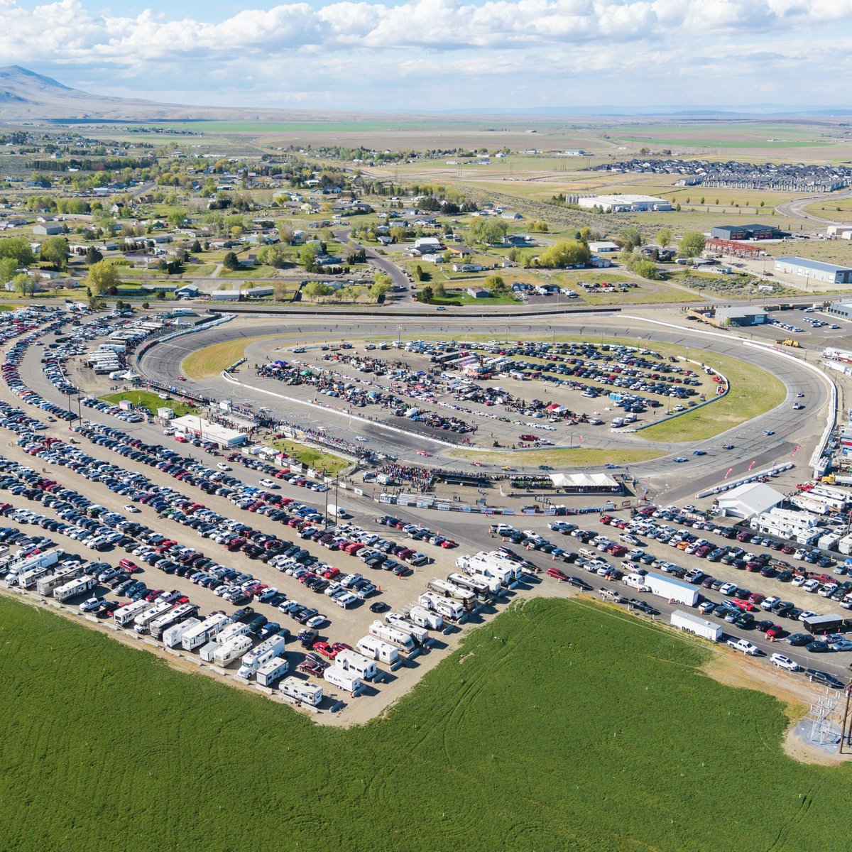 CARSTourWest's tweet photo. Wow! Saturday racing is officially sold out @Racewashington! Thank you Northwest fans for making our NW PLM debut so special! #applecup #iccu125
@HoosierTire https://t.co/QP0Z5bEGgU