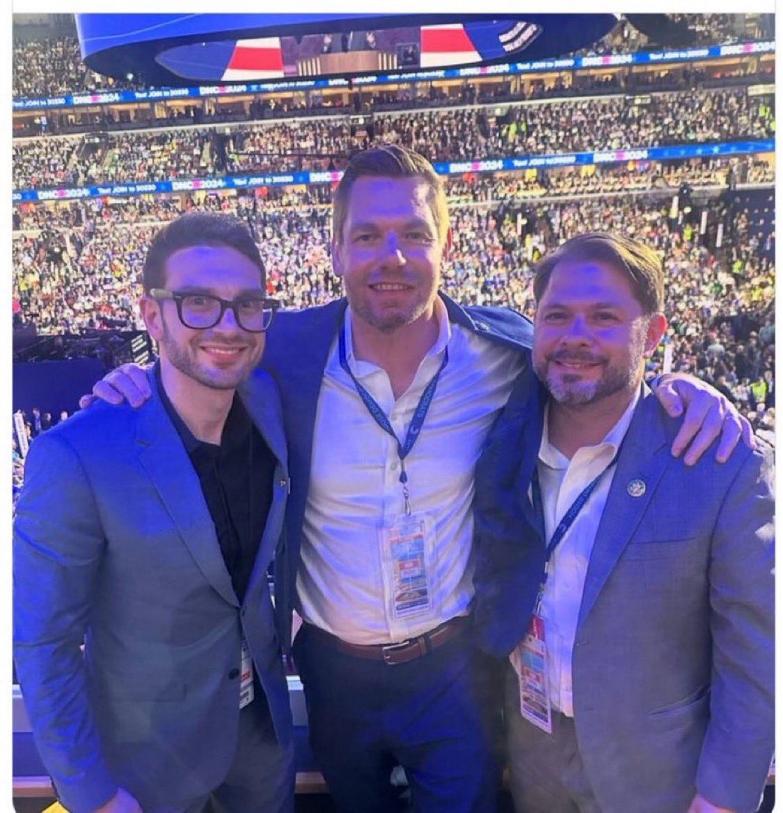 Kari Lake War Room tweet media