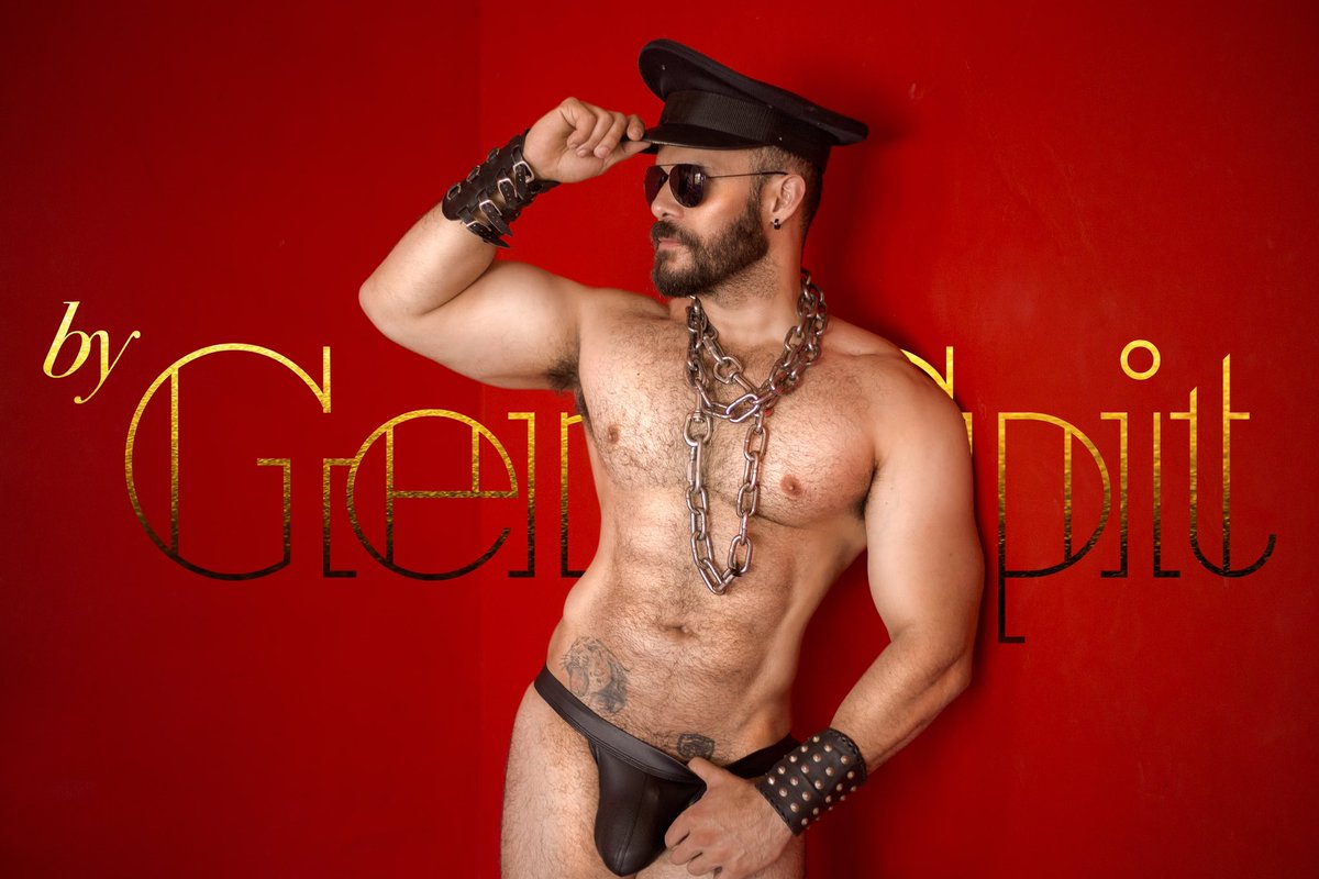 GentSpit's tweet photo. @SoyCharlyDiaz69 / @CharlyDiazMx en shooting, 2018.

Recordando los primeros proyectos de esta cuenta https://t.co/eCFwMYOWWO
