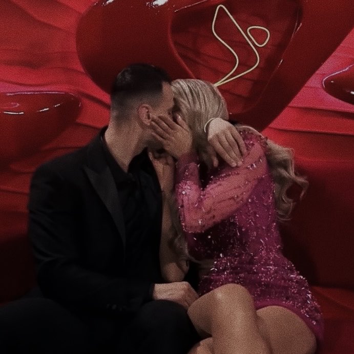 𝒆𝒍𝒊𝒏 tweet media