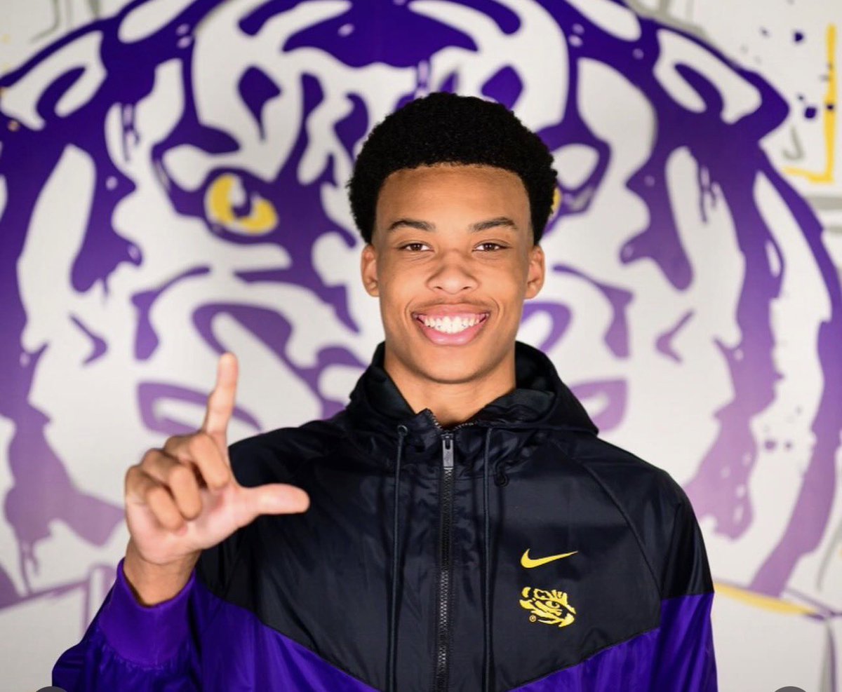 znagy20's tweet image. Will Wade and the new #LSU staff brought in their first official visitor this week: Ryan Hampton.

The No. 1 SG + No. 5 overall prospect in America soaked in the scenes of Baton Rouge alongside Wade and Co.

Hampton shared photos from his multi-day stay in the Bayou State: