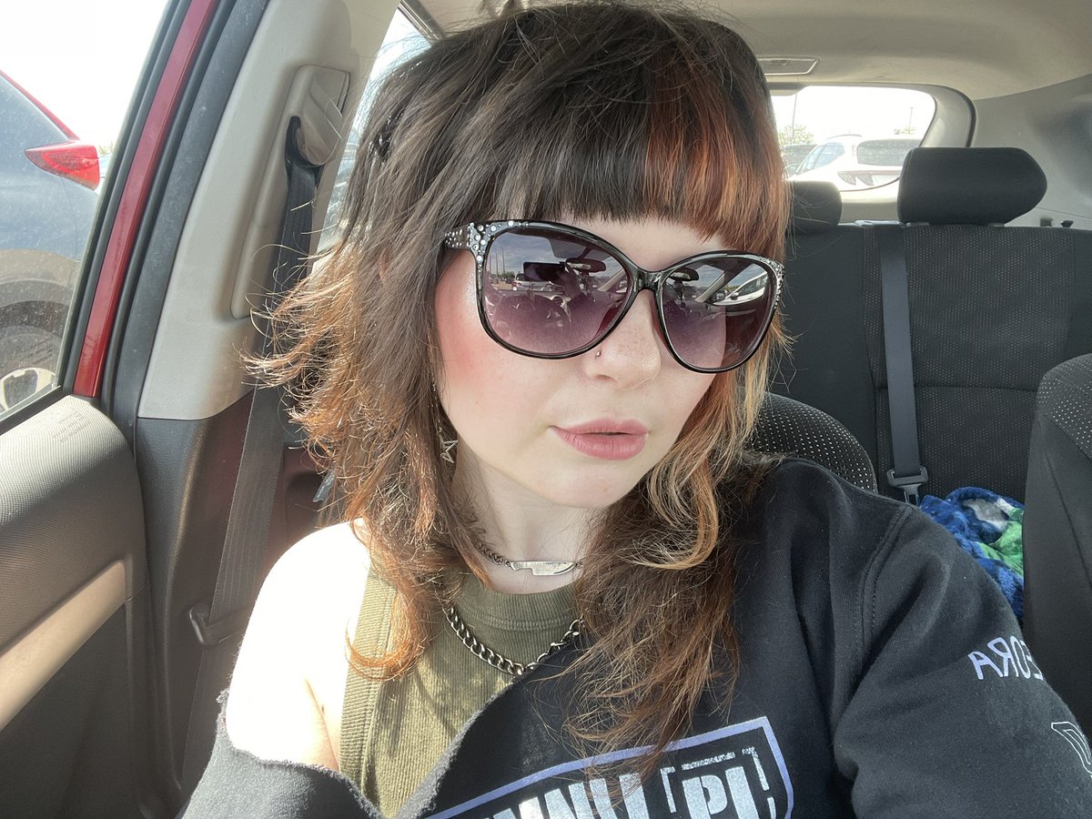 rissi / richie 🦧 tweet media