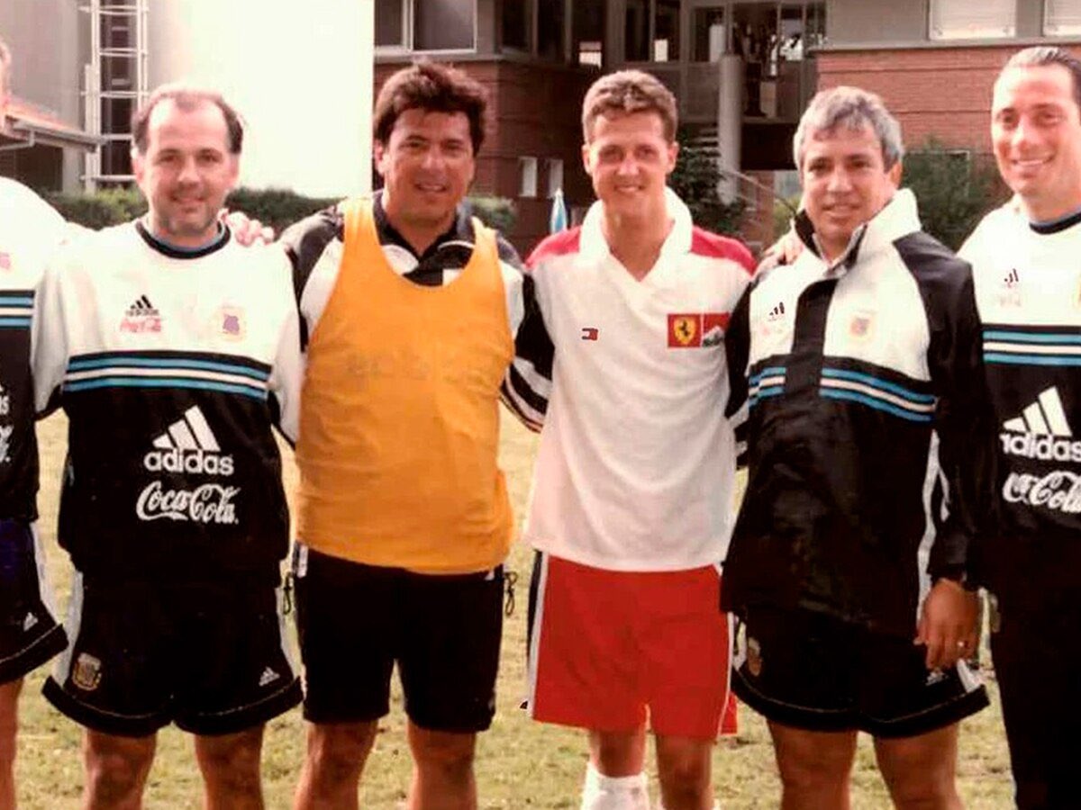 FormulaArg tweet media