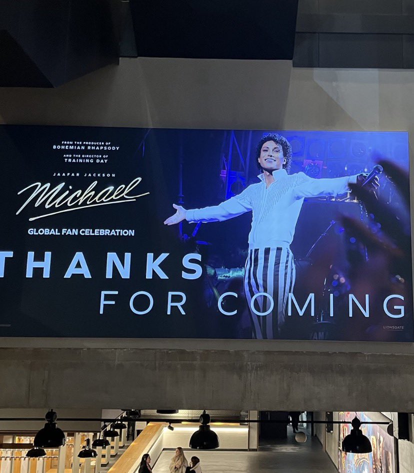 Marie12.30 tweet media