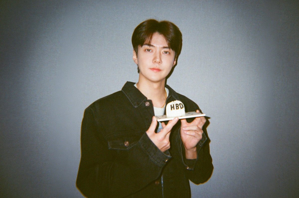 Gevano, Adams vadid tweet media