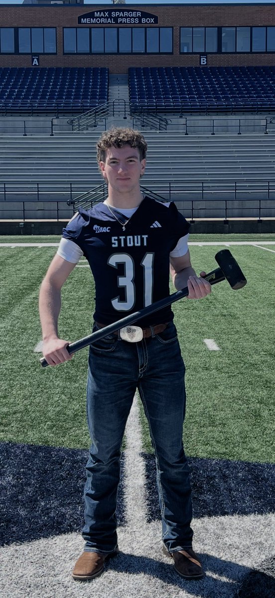 ConnorBoyles31's tweet image. Thanks @CoachDestache and @BlueDevil_HC for the Jr Day visit @UWStoutFootball! I’m looking forward to coming back soon!

@CoachJRSchiff I’m ready to swing &amp;amp; be the hammer! #KeepSwinging @CoachSchrenk