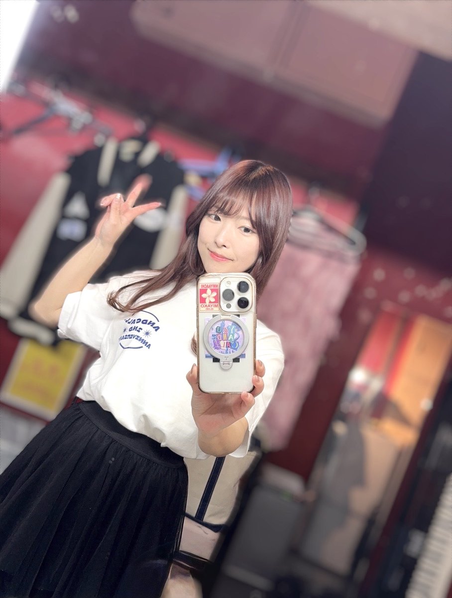 RISA / AND CALL. tweet media