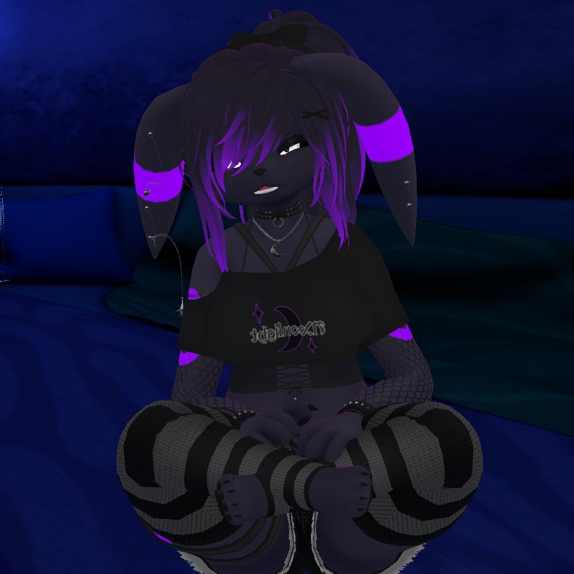 VioletShy tweet media