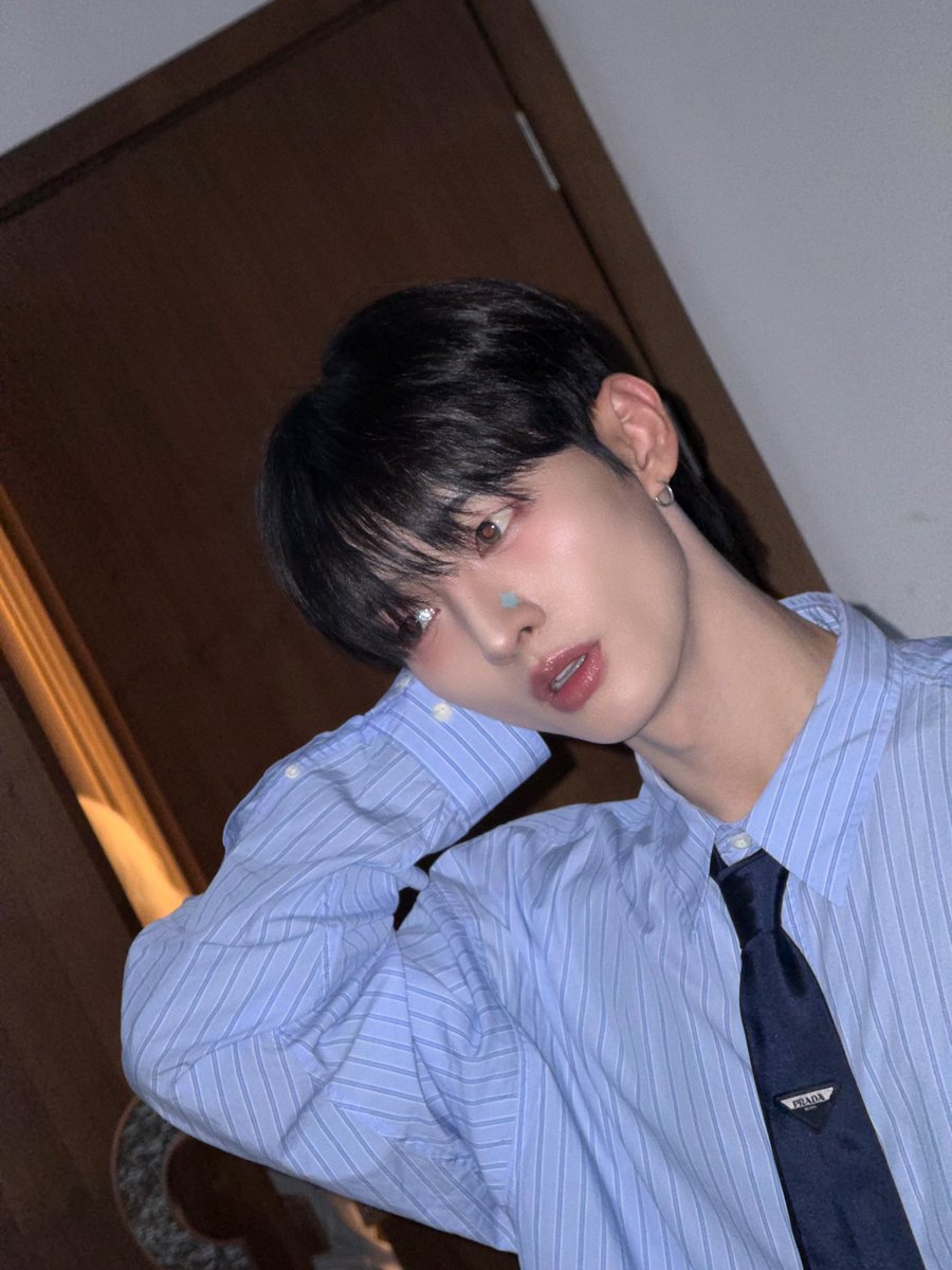 윤개왈 tweet media